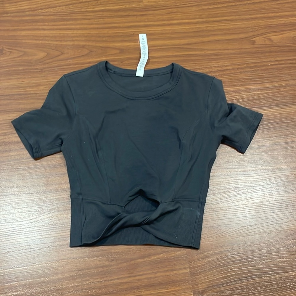 Lululemon crop top size 0